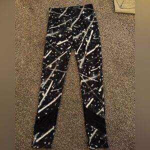 No Boundaries Black and White Star Pattern Leggings